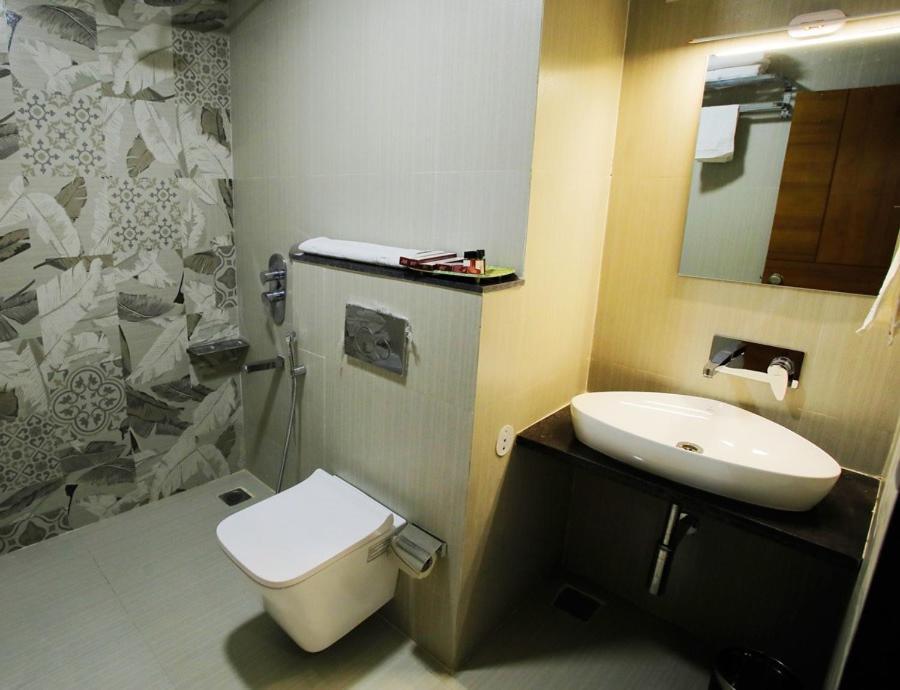 Hotel The Grand Indore Exterior foto